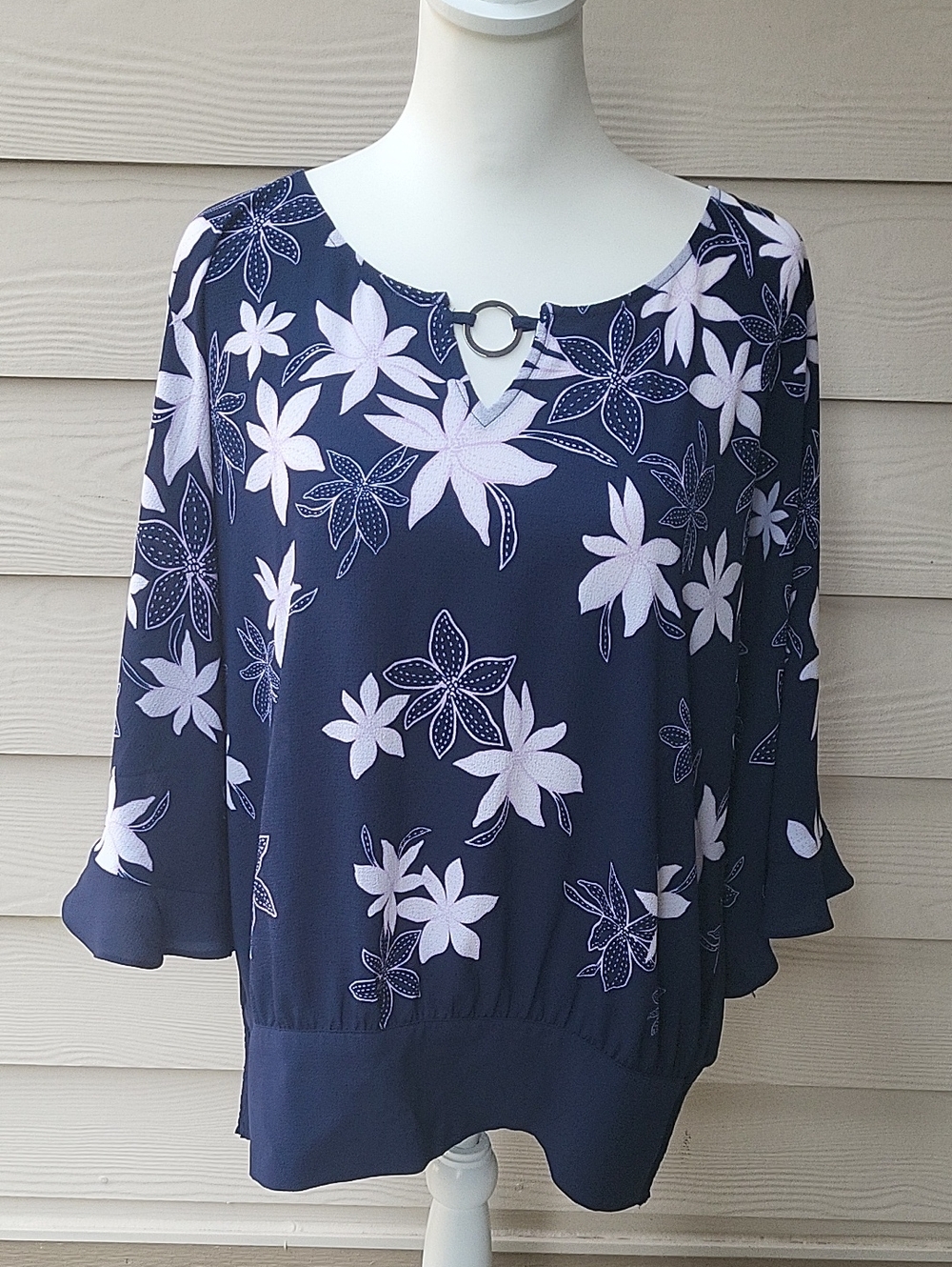 JM Collection Navy Floral Ring Accent Blouse Large